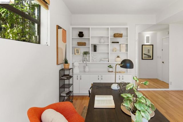 2920 Avalon Ave, Berkeley, CA 94705