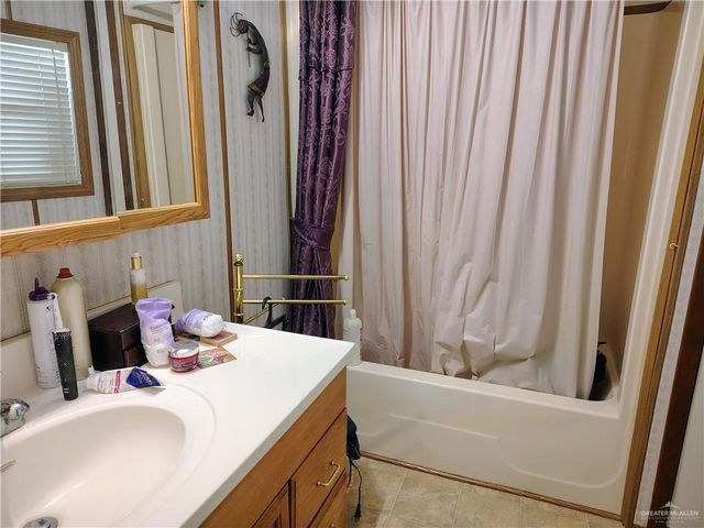 2237 Hidalgo Street, Mercedes, TX 78570