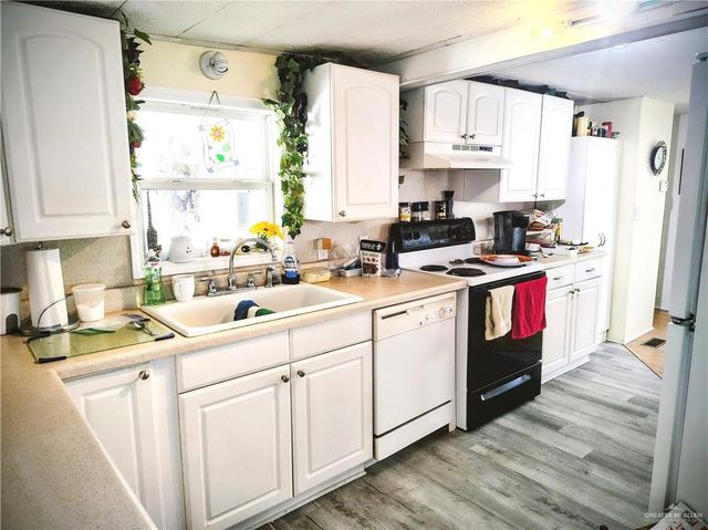 2237 Hidalgo Street, Mercedes, TX 78570