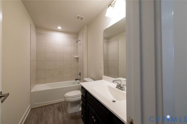 9200 Fairfield Farm Ct, Mechanicsville, VA 23116