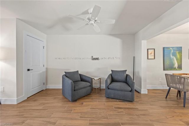 3 Crooked LN # 23, Naples, FL 34112