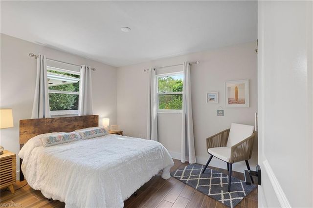 3 Crooked LN # 23, Naples, FL 34112