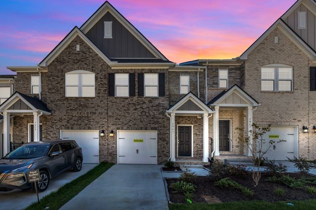 5002 Dayflower Dr, Hermitage, TN 37076