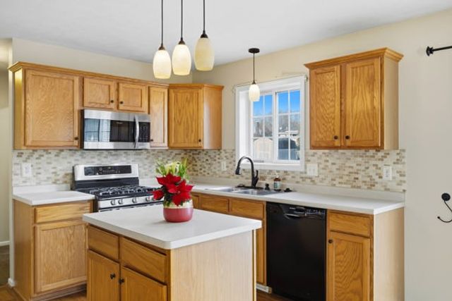 2034 Rainbow Lane, Lima, NY 14485