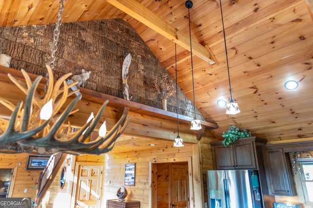 194 Squirrel Chase, Morganton, GA 30560