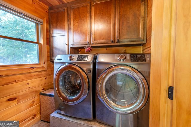 194 Squirrel Chase, Morganton, GA 30560