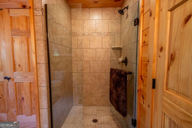 194 Squirrel Chase, Morganton, GA 30560