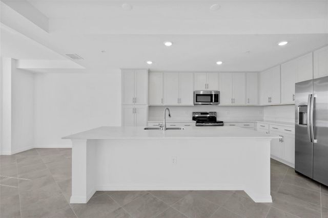 19116 SCALLOP LOOP 302, Lakewood Ranch, FL 34211