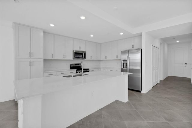 19116 SCALLOP LOOP 302, Lakewood Ranch, FL 34211