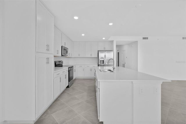 19116 SCALLOP LOOP 302, Lakewood Ranch, FL 34211