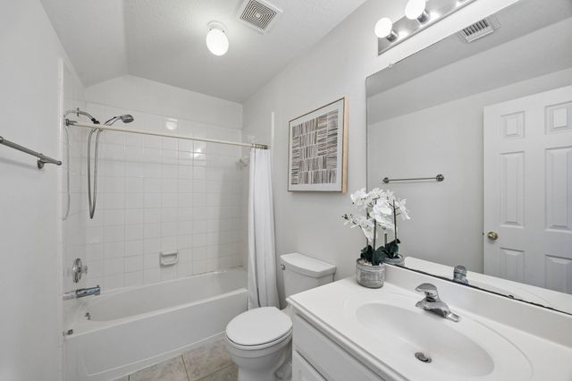 3757 Coral Reef Drive, Seabrook, TX 77586