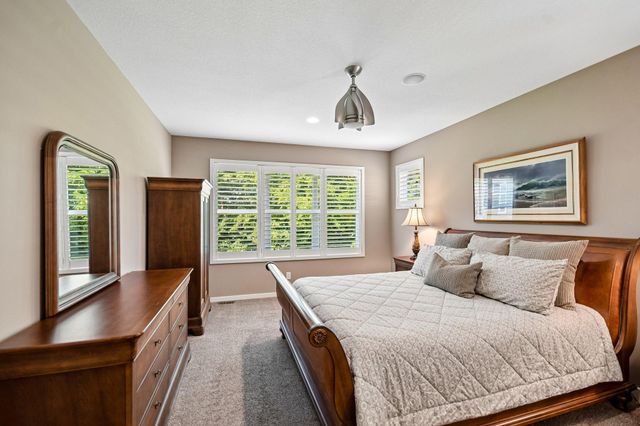 14318 Shore Crest Drive NW, Prior Lake, MN 55372