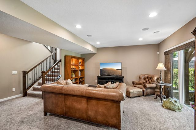 14318 Shore Crest Drive NW, Prior Lake, MN 55372