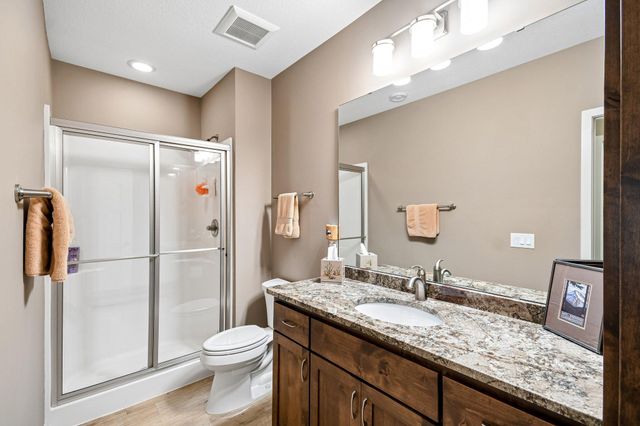 14318 Shore Crest Drive NW, Prior Lake, MN 55372