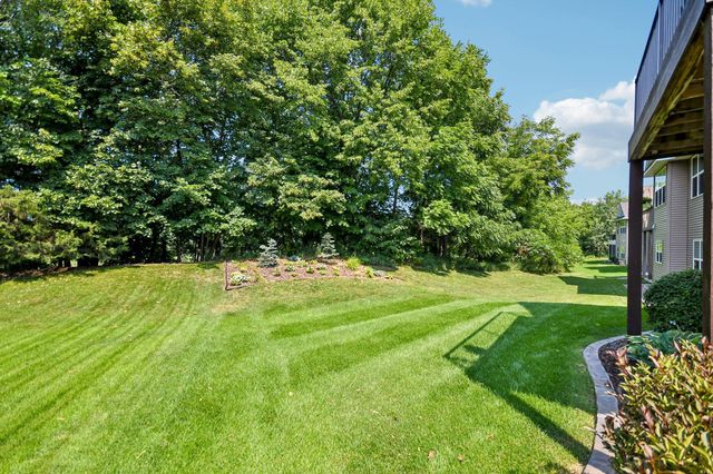 14318 Shore Crest Drive NW, Prior Lake, MN 55372