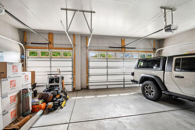 14318 Shore Crest Drive NW, Prior Lake, MN 55372