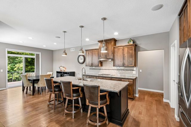 14318 Shore Crest Drive NW, Prior Lake, MN 55372