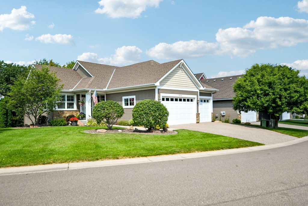 14318 Shore Crest Drive NW, Prior Lake, MN 55372