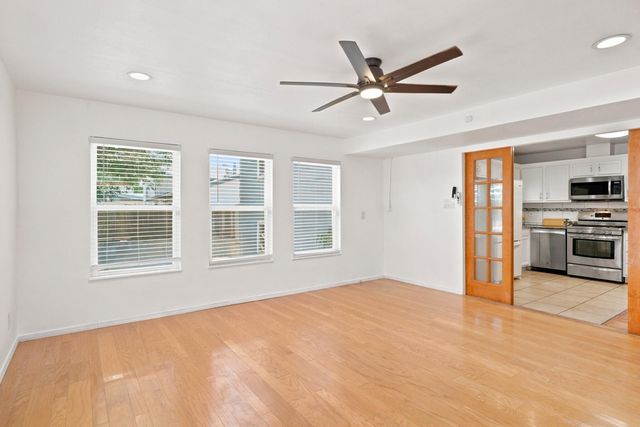 2722 June Street NE, Albuquerque, NM 87112