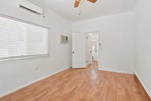 2722 June Street NE, Albuquerque, NM 87112