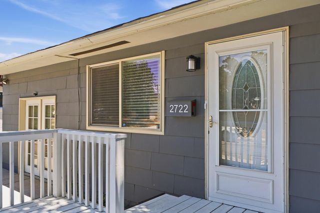 2722 June Street NE, Albuquerque, NM 87112