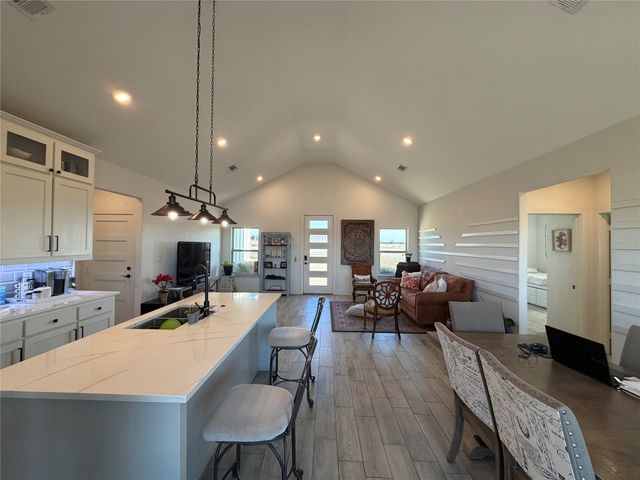 1589 Stiles Road, Whitesboro, TX 76273