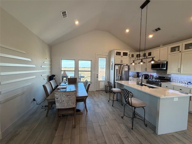 1589 Stiles Road, Whitesboro, TX 76273