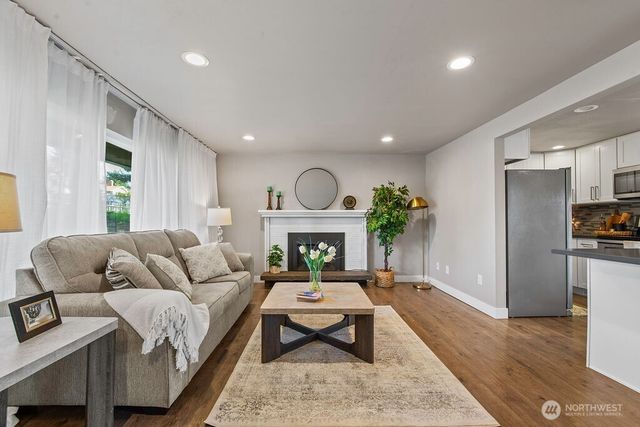 18331 38th Avenue S, Seatac, WA 98188