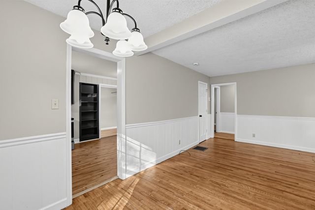 102 Overbrook Circle, Spartanburg, SC 29306