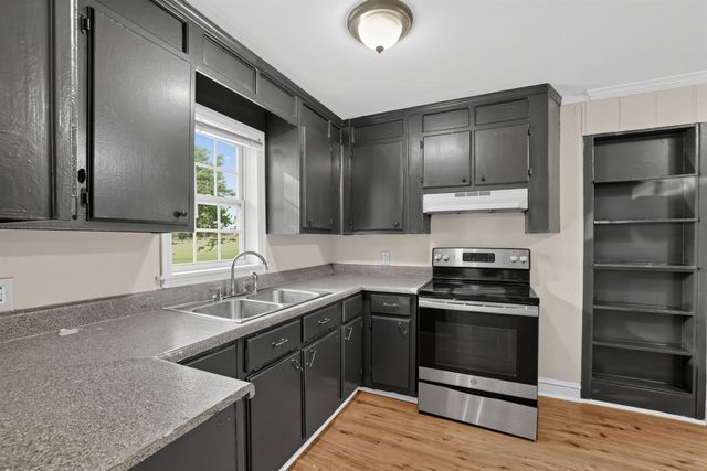 102 Overbrook Circle, Spartanburg, SC 29306