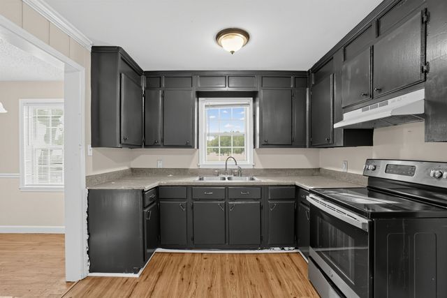 102 Overbrook Circle, Spartanburg, SC 29306