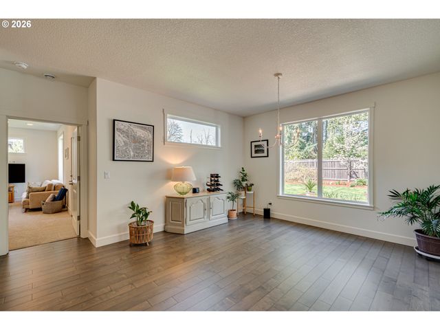 1123 E 2ND Way, La Center, WA 98629