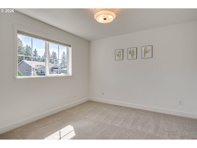 1123 E 2ND Way, La Center, WA 98629