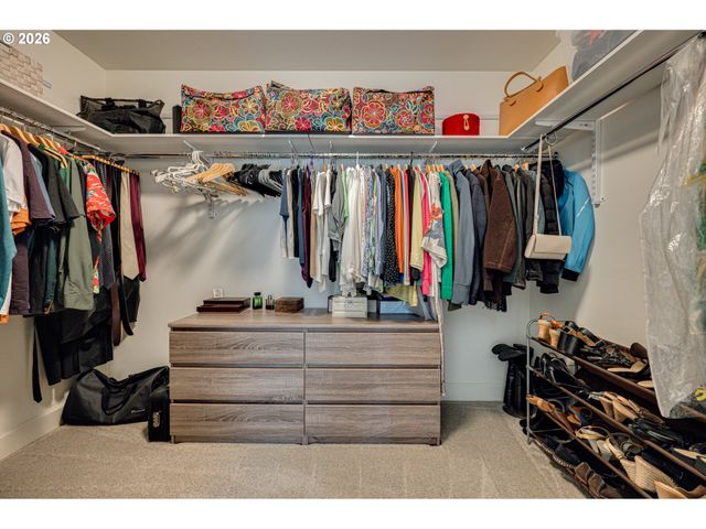 1123 E 2ND Way, La Center, WA 98629