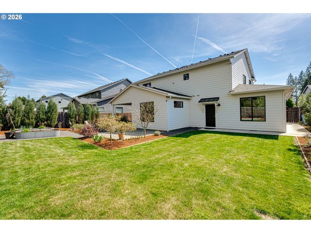 1123 E 2ND Way, La Center, WA 98629