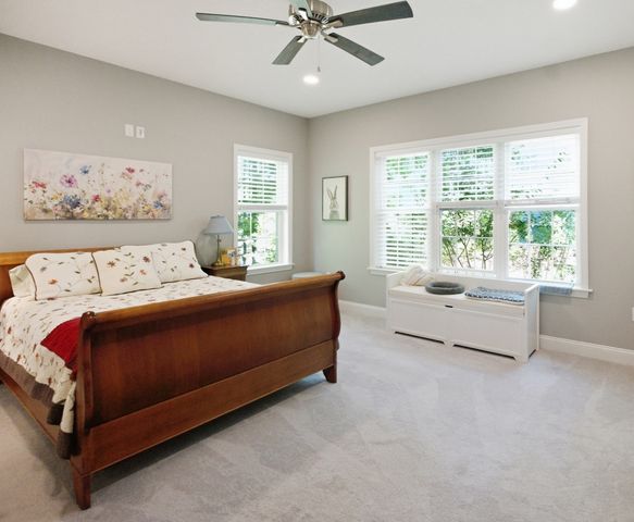1830 Providence Rd, Northbridge, MA 01534