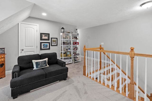1830 Providence Rd, Northbridge, MA 01534