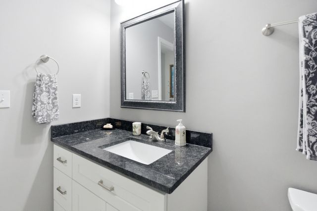 1830 Providence Rd, Northbridge, MA 01534