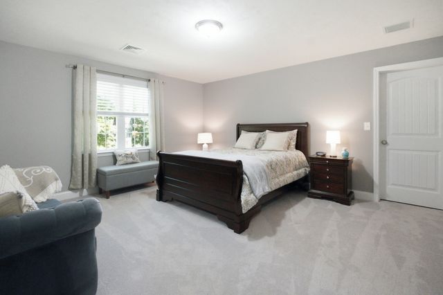 1830 Providence Rd, Northbridge, MA 01534