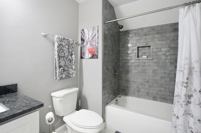 1830 Providence Rd, Northbridge, MA 01534