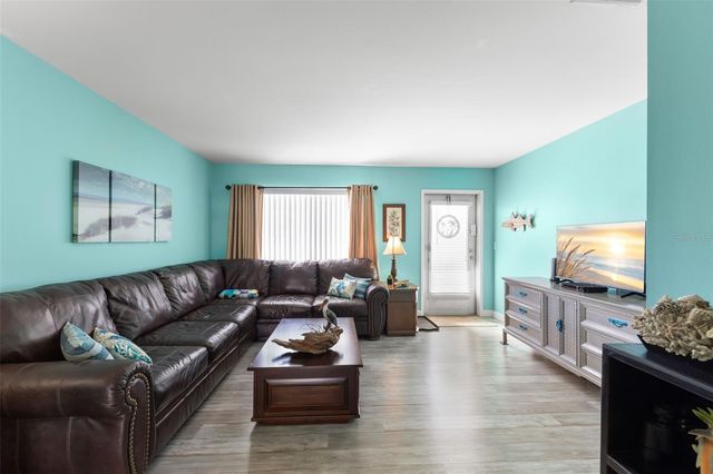 6050 21ST STREET N 17, St Petersburg, FL 33714