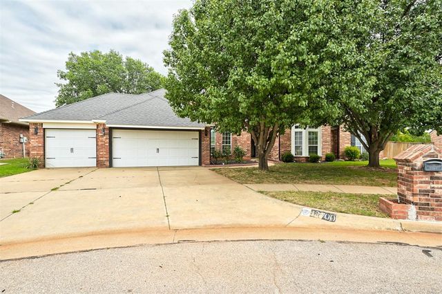 12700 Whitefield Circle, Oklahoma City, OK 73142