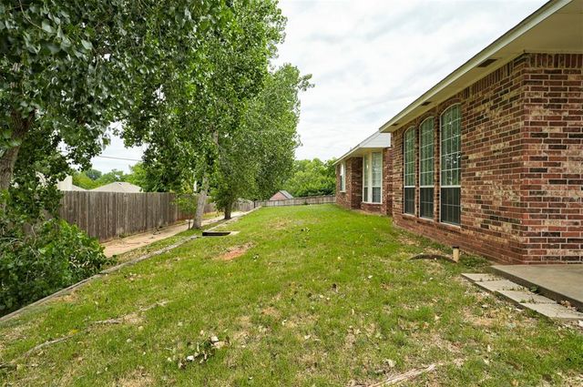 12700 Whitefield Circle, Oklahoma City, OK 73142