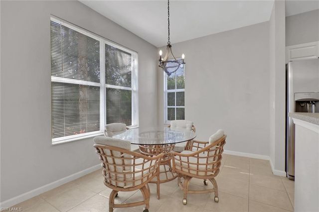 7844 Clemson ST 102, Naples, FL 34104