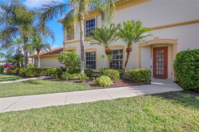 7844 Clemson ST 102, Naples, FL 34104
