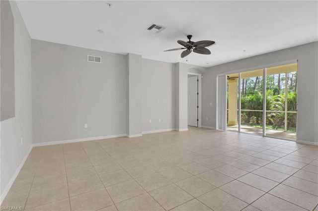7844 Clemson ST 102, Naples, FL 34104