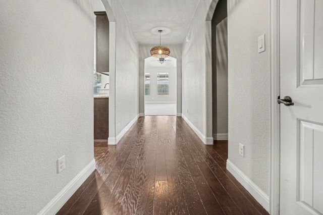 4310 Garden Path Lane, Mansfield, TX 76063