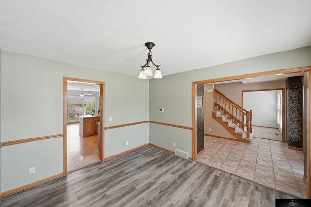 10326 Newport Avenue, Omaha, NE 68122