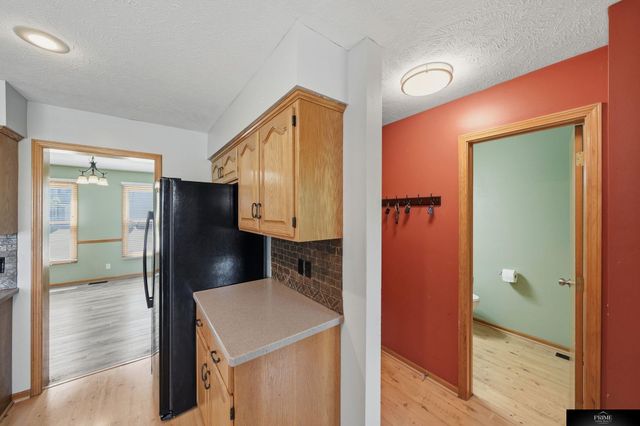 10326 Newport Avenue, Omaha, NE 68122