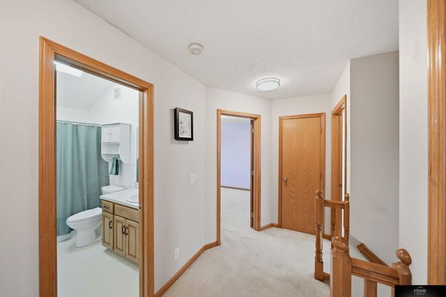 10326 Newport Avenue, Omaha, NE 68122